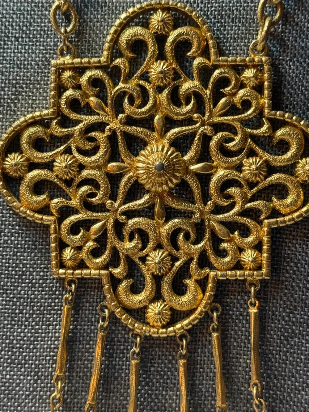 Vendome vintage gold